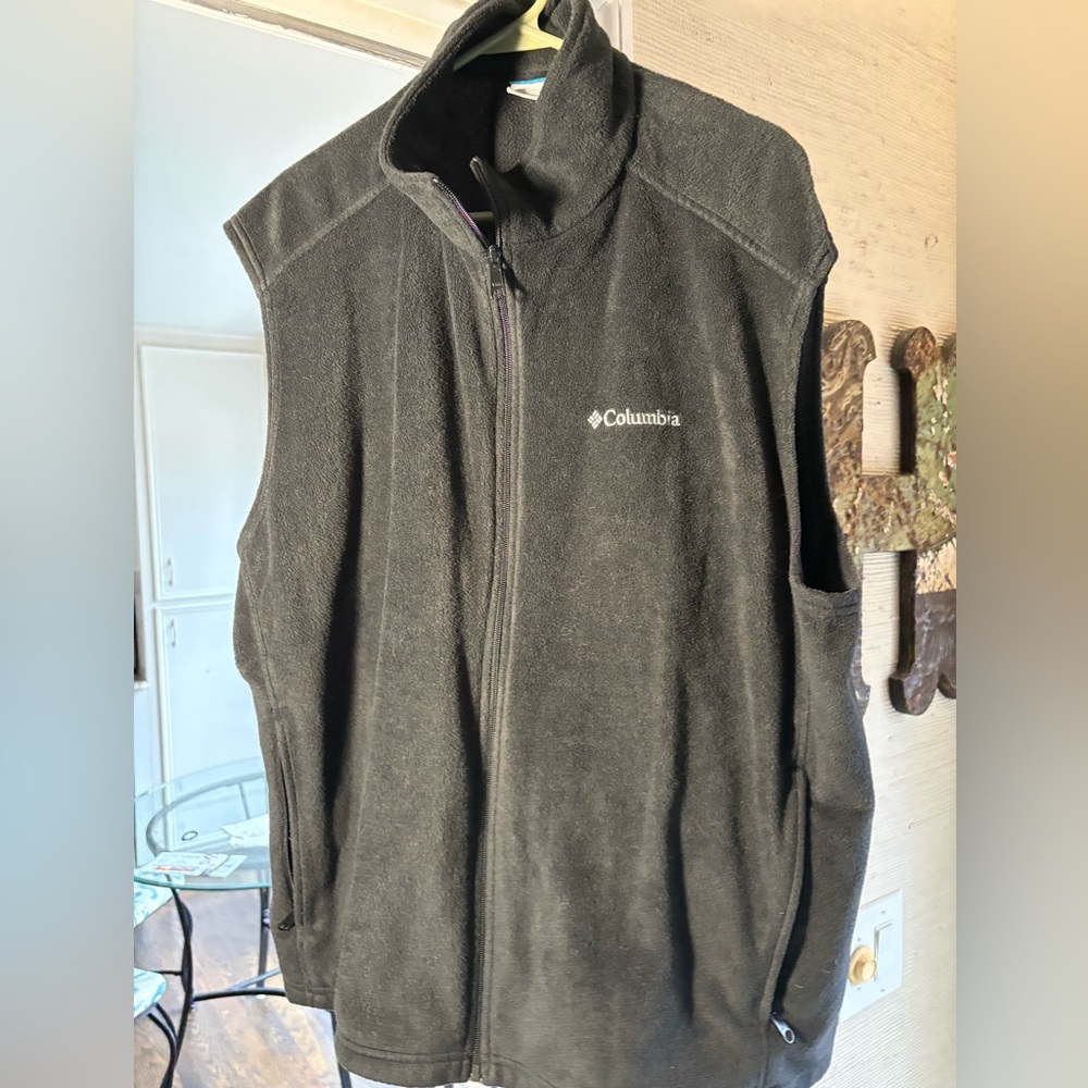 Columbia Black Fleece Outerwear